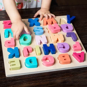 Puzzle Montessori en bois alphabet et chiffres